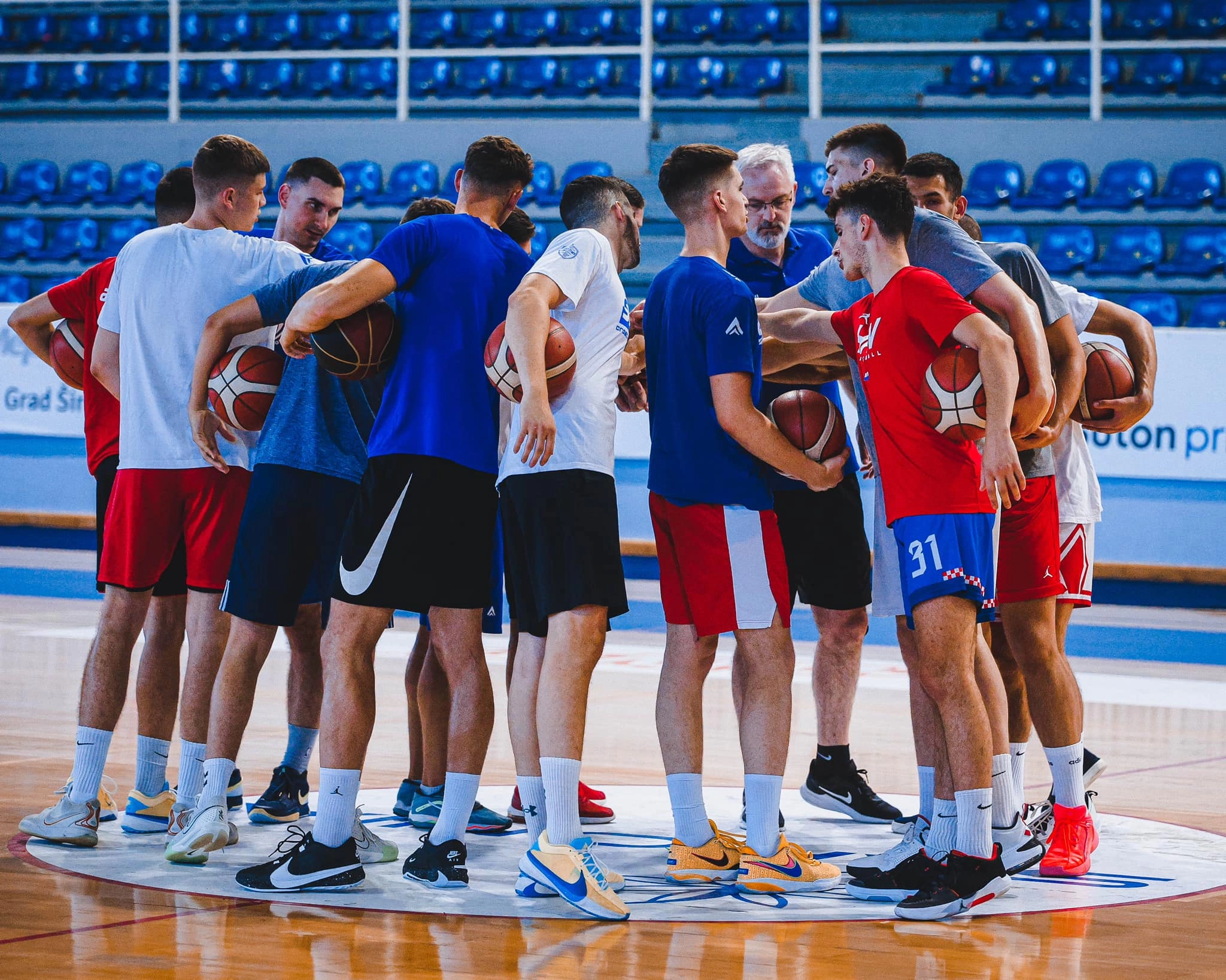 Široki u drugom tjednu priprema za tri natjecanja